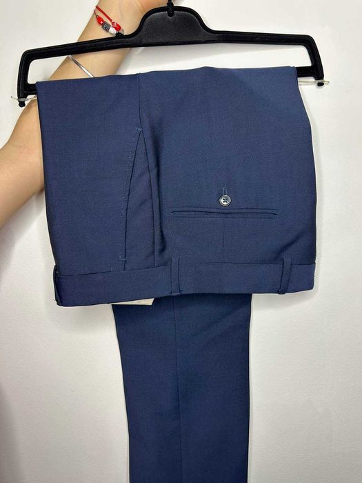 Kостюм SCAVINI PARIS Идеален за Абитуриентски Бал