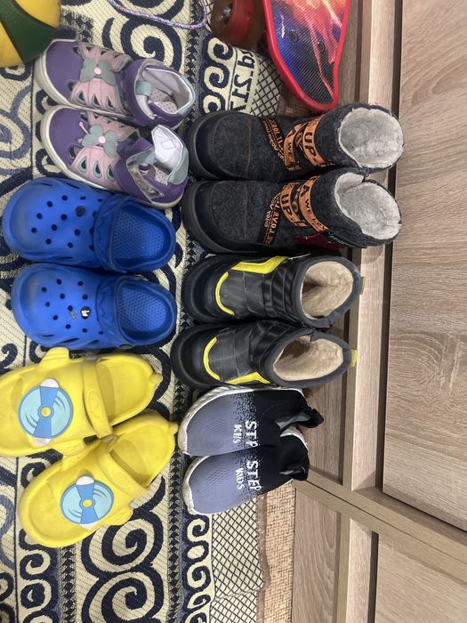 Отдам обувь детские