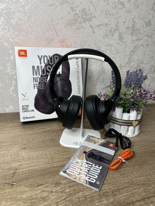 Наушник JBL 760 NC Premium