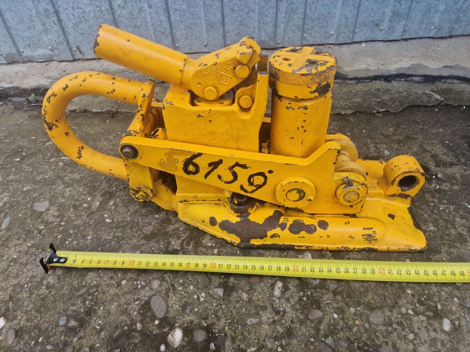 Cric hidraulic STUMEC GEISMAR cai ferate