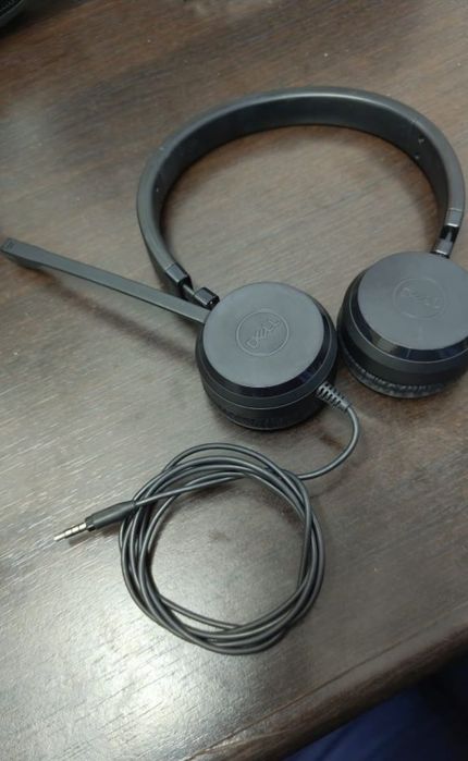 Casti cu microfon si mouse dell