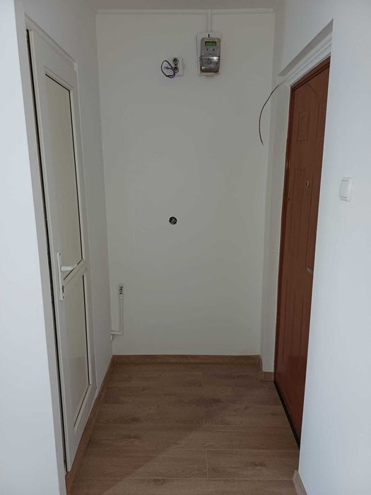Vanzare garsoniera Brancoveanu, Str. Peroni->10 min. Metrou