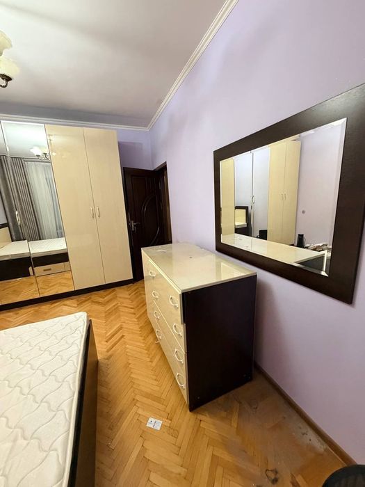 Spalniy kamor shkaf sotiladi srochniy mebel sotiladi