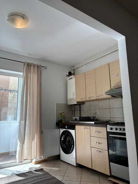 inchiriez ap 1 camera in Floresti