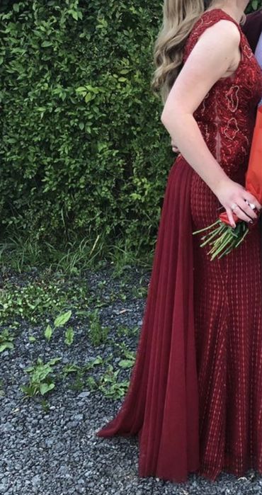 Vand rochita eleganta.