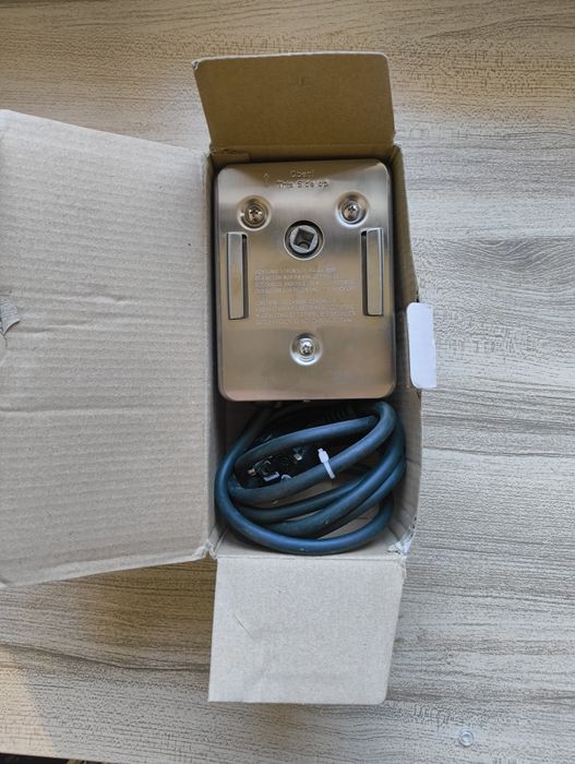 Motor electric pentru rotisor INOX (modelul Onlyfire RM-A201).