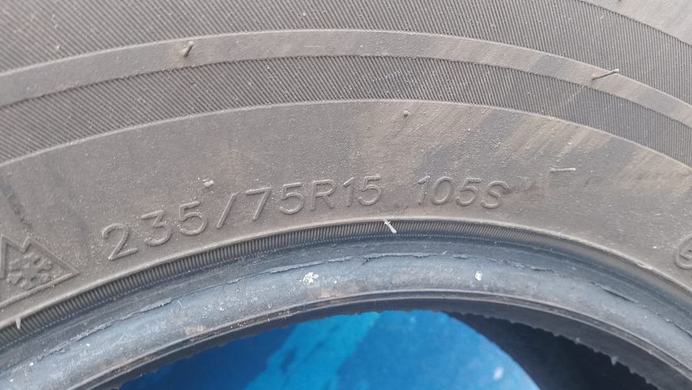 Покрышки зимние)))