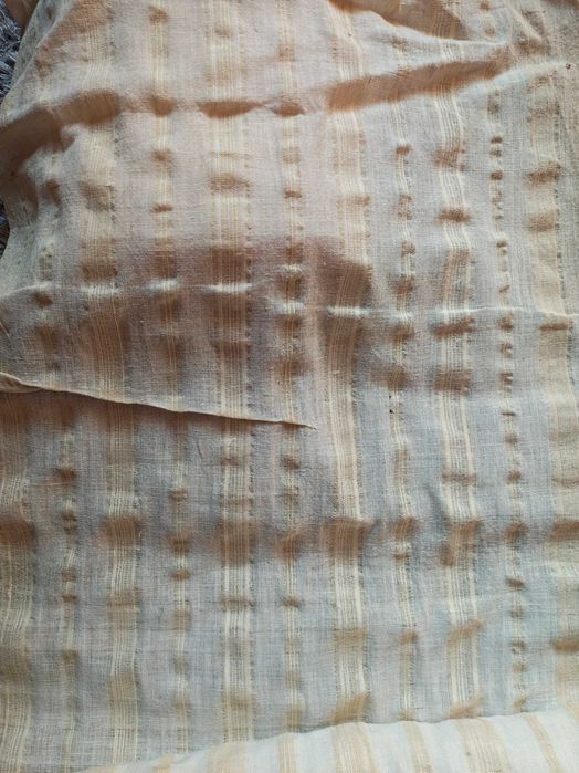 Носия, платно за риза