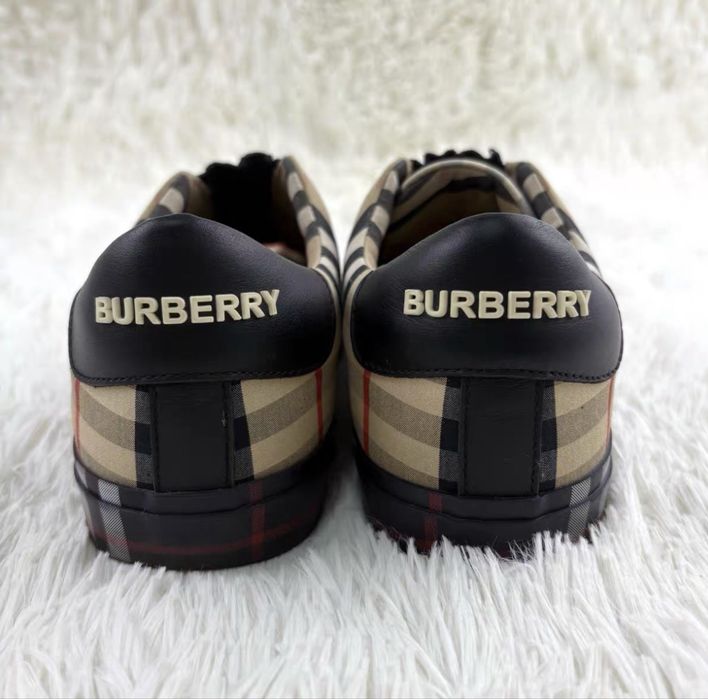 Кроссовки Burberry (ОРИГИНАЛ)