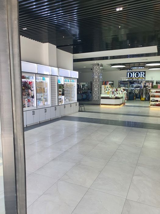 Магазин 281  Бухоро савдо мажмуаси. 1этаж