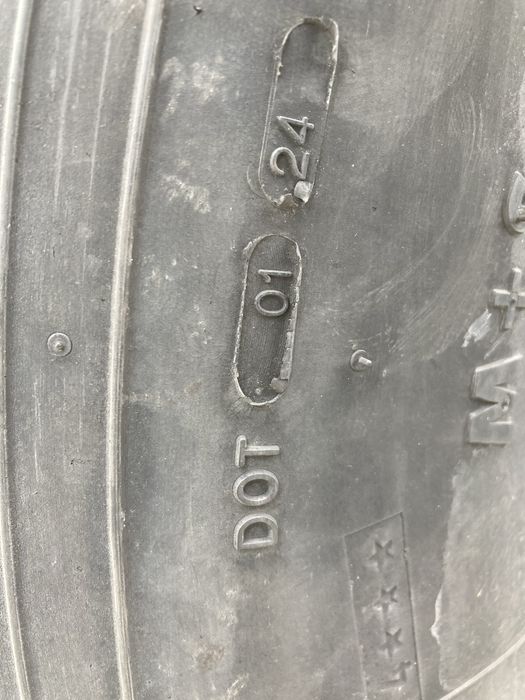 Гуми за камион 385-55-22.5