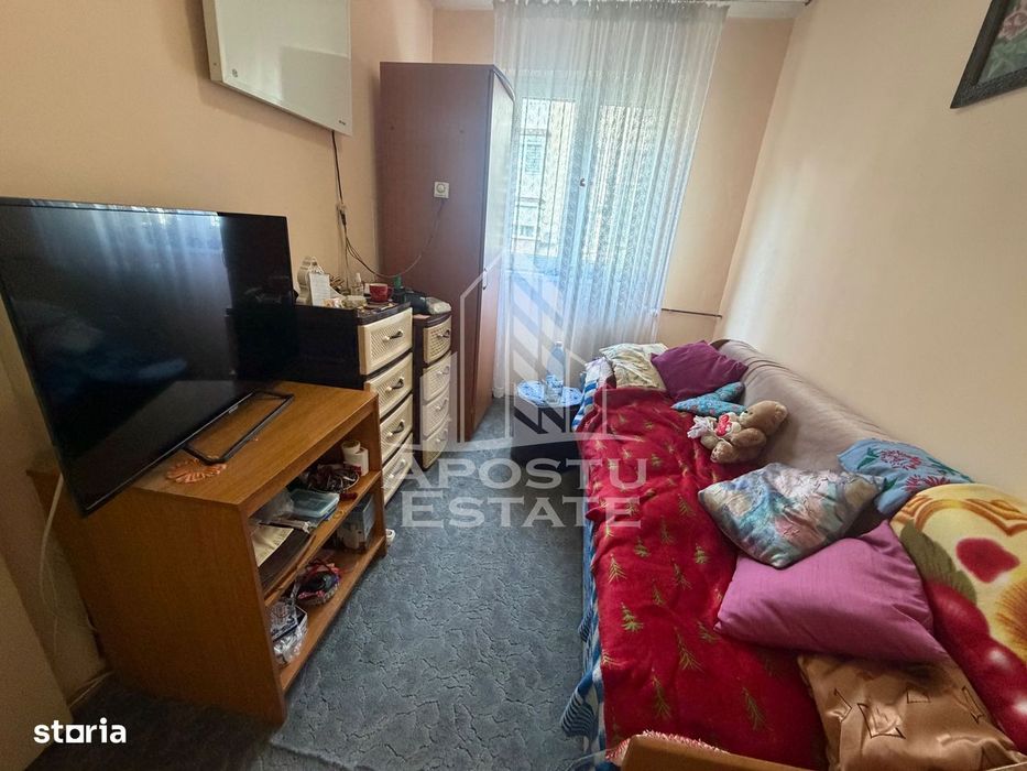 Apartament cu 3 camere de vânzare,etaj intermediar, Dacia,Timisoara