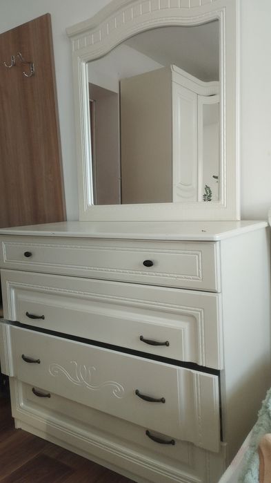 Мебель  комод спальни комплект