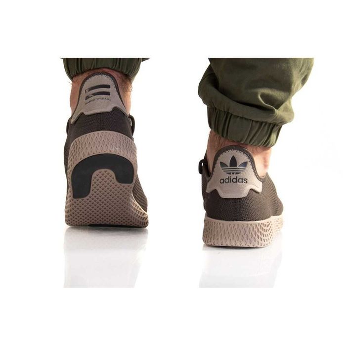 Мъжки маратонки ADIDAS PHARRELL WILLIAMS HU    Оригинални    EU42 2/3