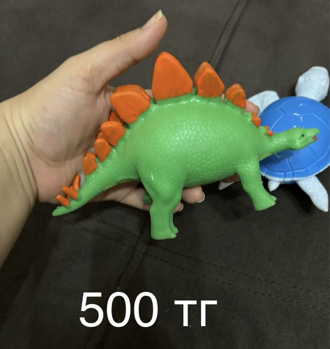 Игрушки от сына, копит на велосипед