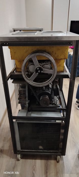 Морожный аппарат фиригомат 380в 2 та нархи 1700$