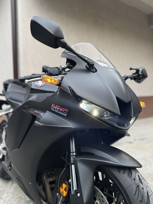 Motocicleta Honda CBR600rr ABS 2025 Black