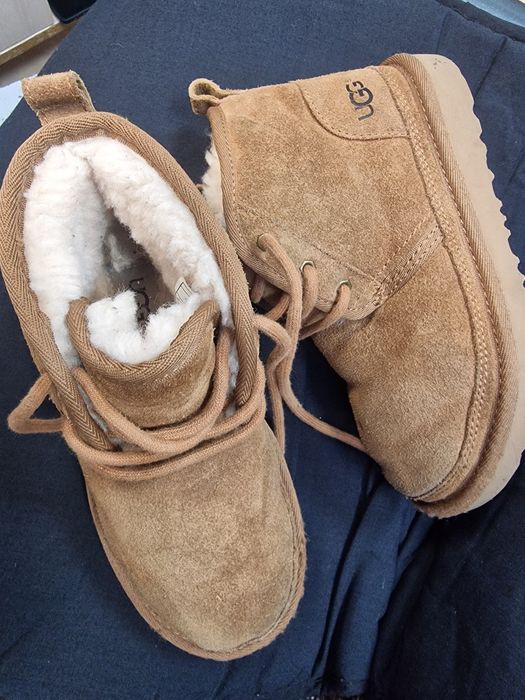 UGG детски боти номер  32.5