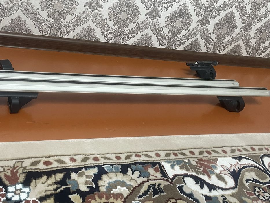 Рейлингтің Thule, Menabo, Amos, Turtle, Lux, Yakima