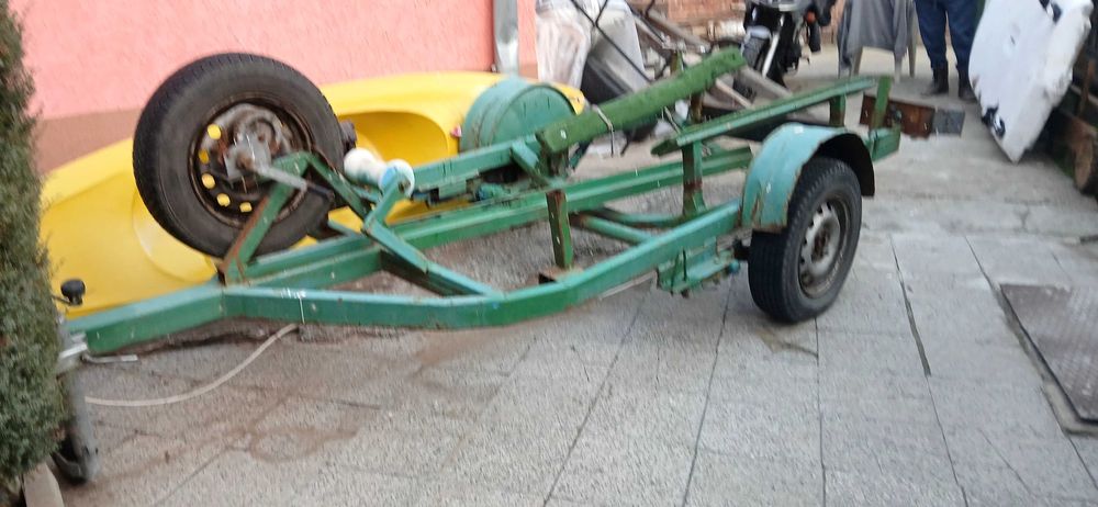 Два колисара за лодка