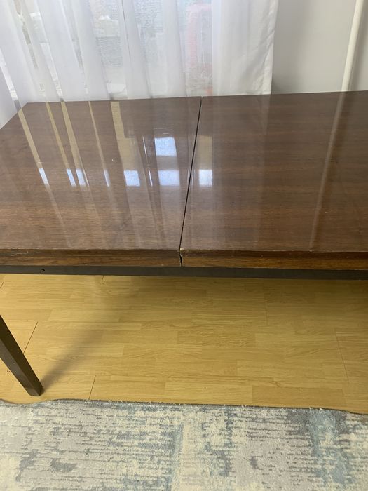 Продам стол раздвигающийся