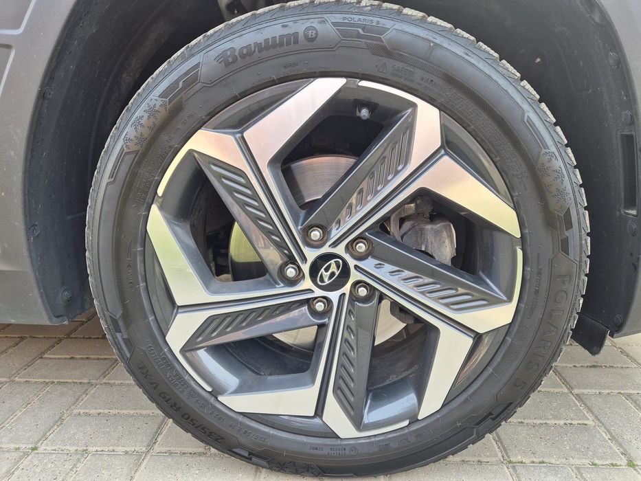 Vând 4 anvelope iarnă Barum Polaris 5 235/50 R19 VXL