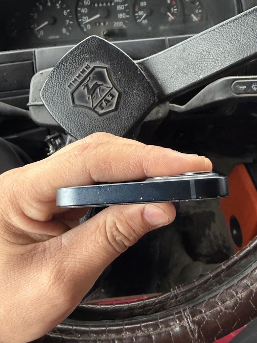 Айфон 13 сатылады