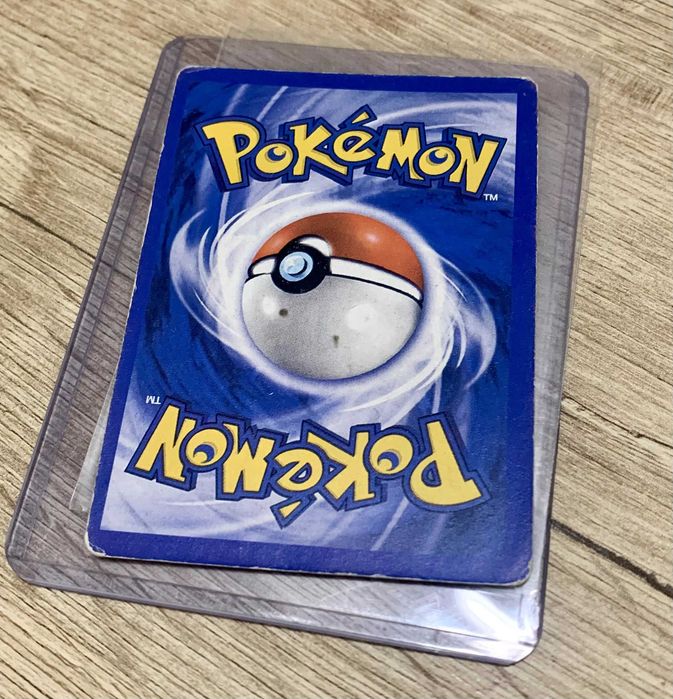2007 Secret Wonders Damaged Blastoise Pokemon card