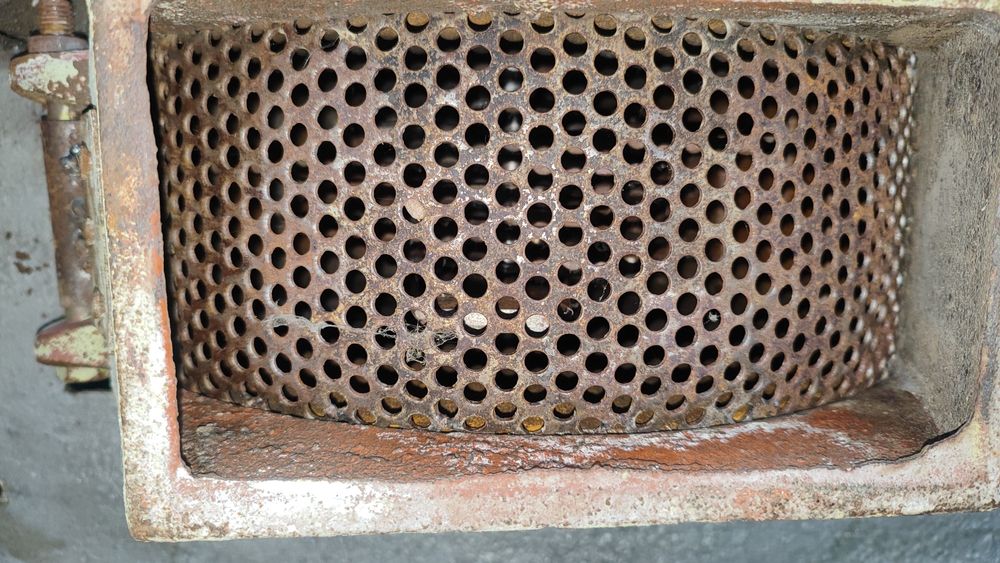 Фуражомелка с чукове и различни сита без електромотор.