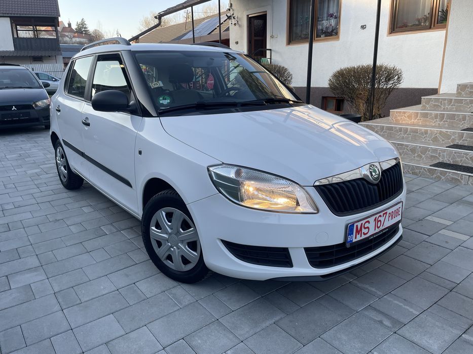 Skoda Fabia 2011 benzina