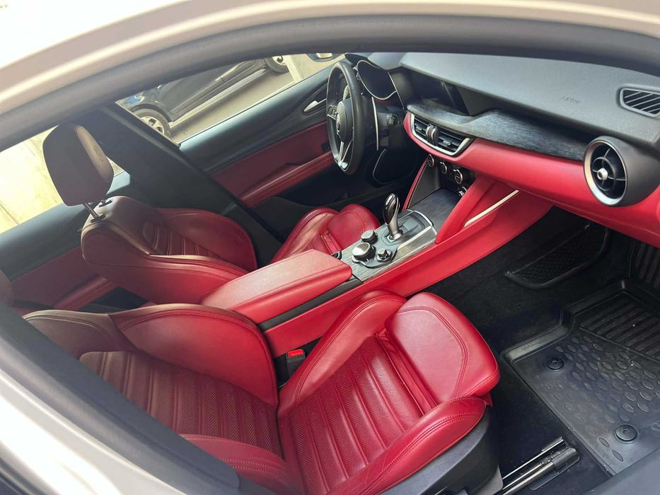 Alfa Romeo Stelvio Q4 2.0T 2020