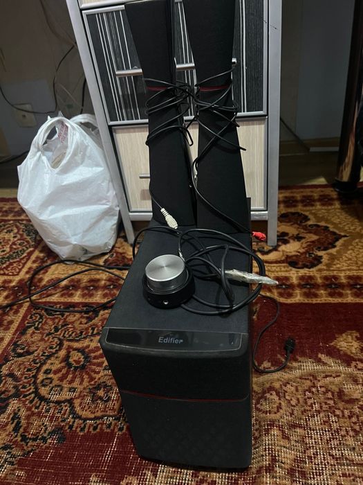 Мультимедийная акустическая система Edifier M3200 формата 2.1.