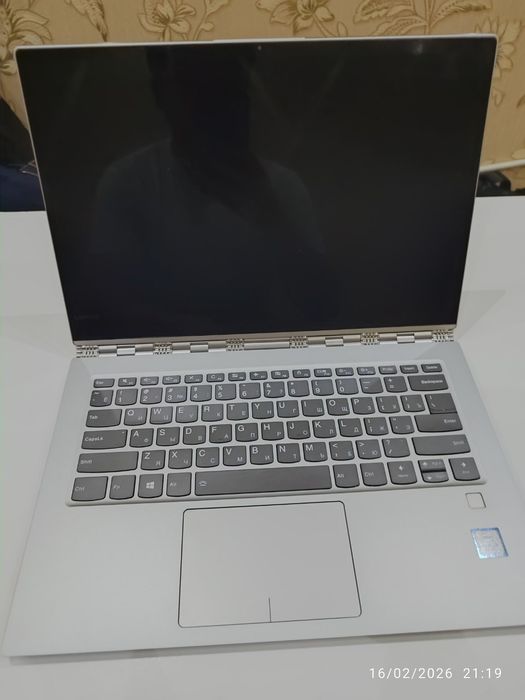 Lenovo Laptop sotiladi. 360*