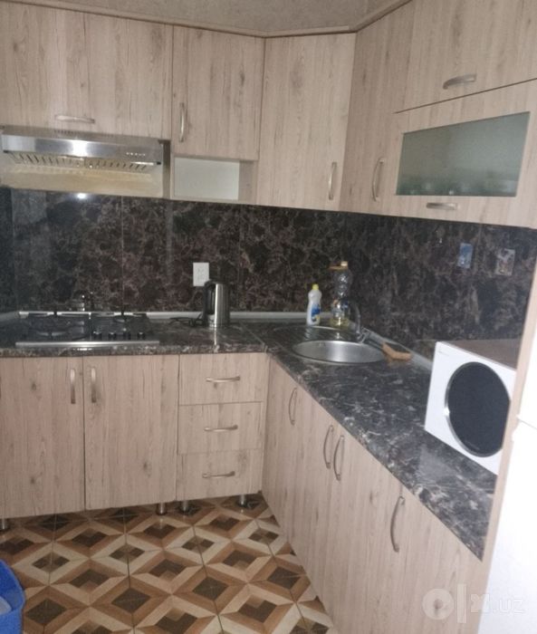 srochno arenda oila va qizlarga Farhod bozor oldida