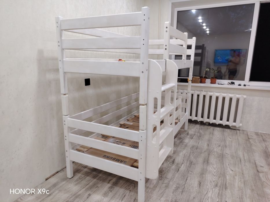 Кровать двухярусная