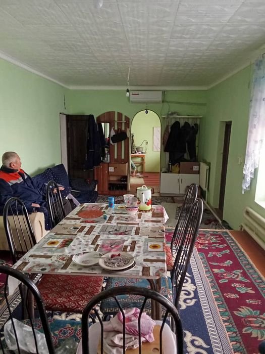 Ховли уй сотилади