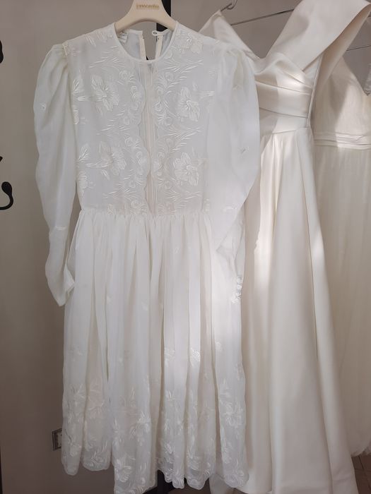 Продам белое платье