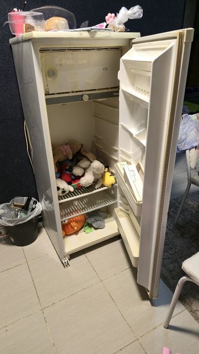 Бирюса холодильник, продаётса.