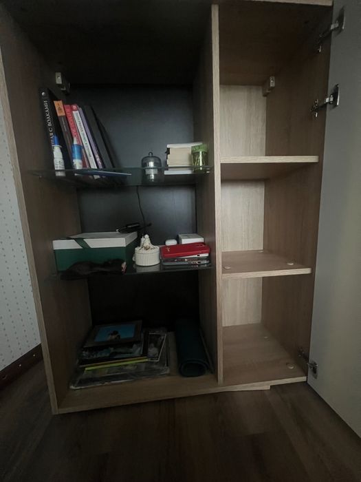 Продам навесной шкаф МДФ