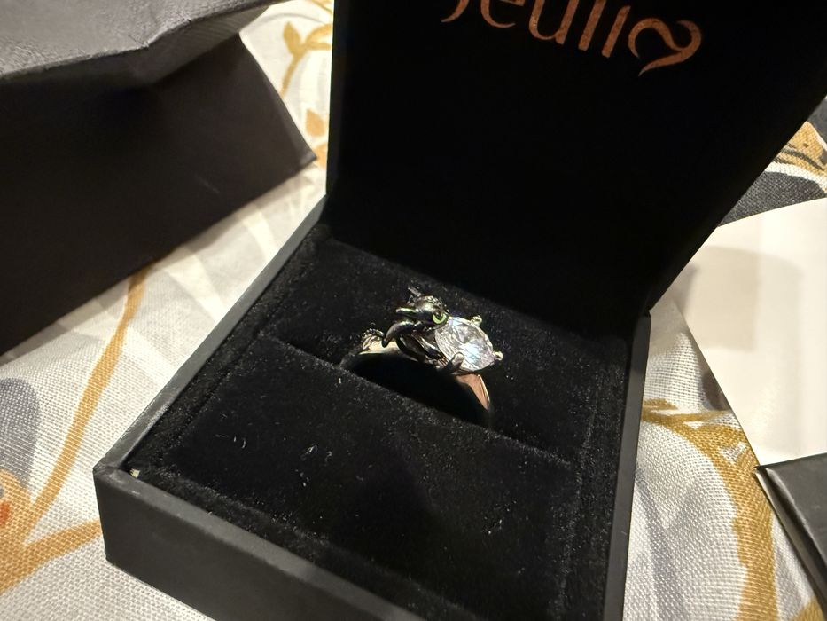 Jeulia пръстен сребърен