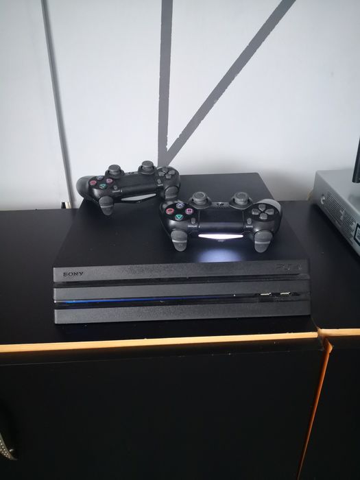 Ps4 pro shop in olx