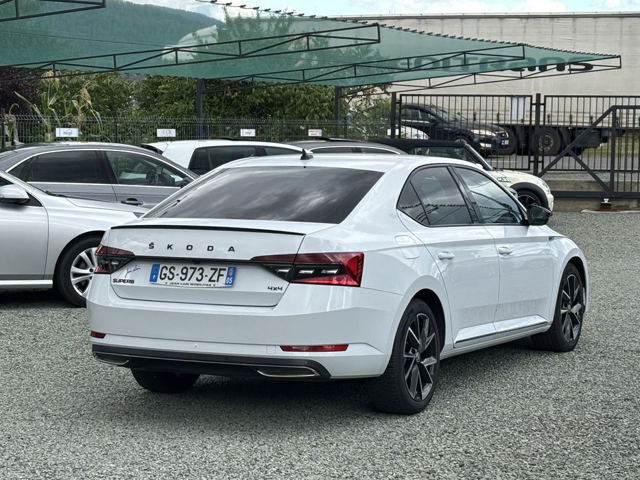 Skoda superb sport-line 4x4 200 cp