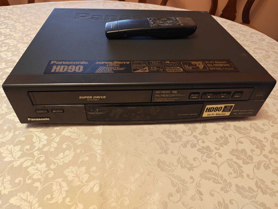 Видеокасетофон Panasonic