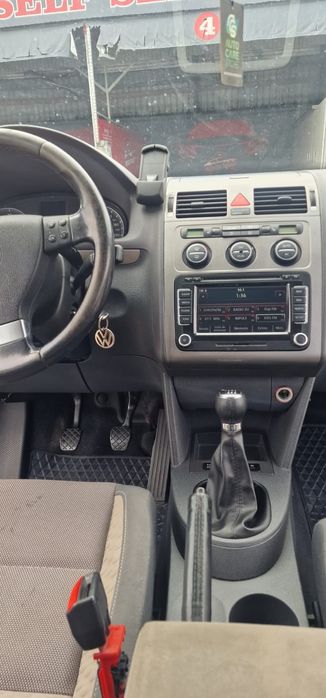 VOLKSWAGEN Touran 2008 — imagine 5