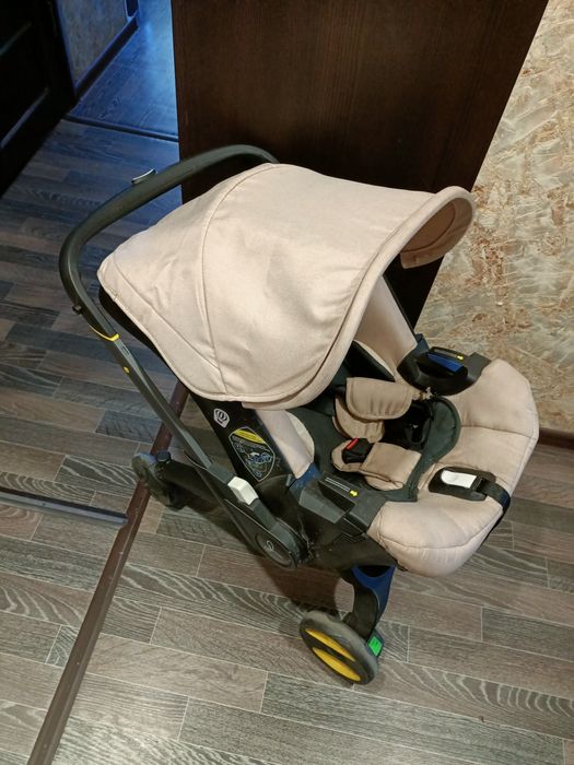 Продам коляску автолюльку