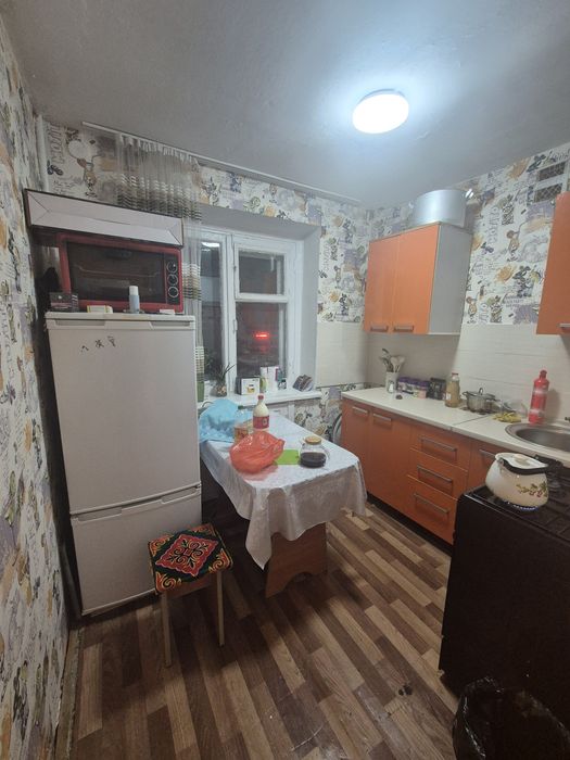 Бір бөлмелі үи сатылады