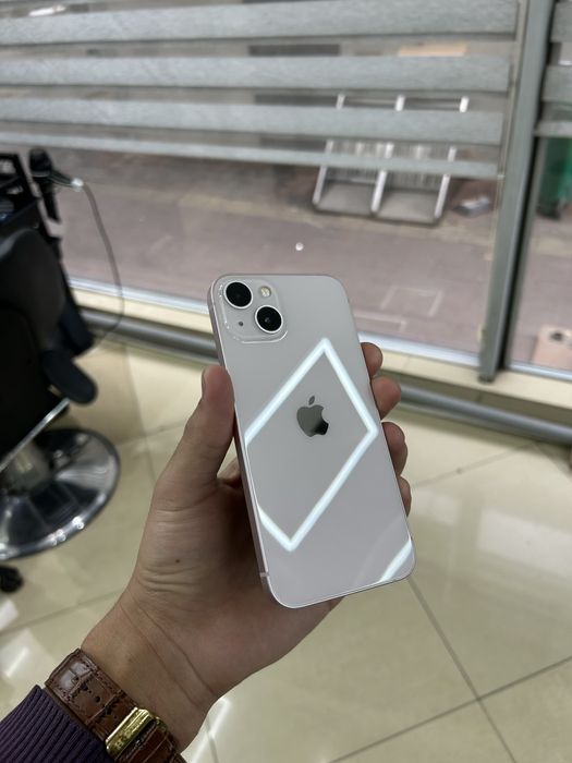 iPhone 13