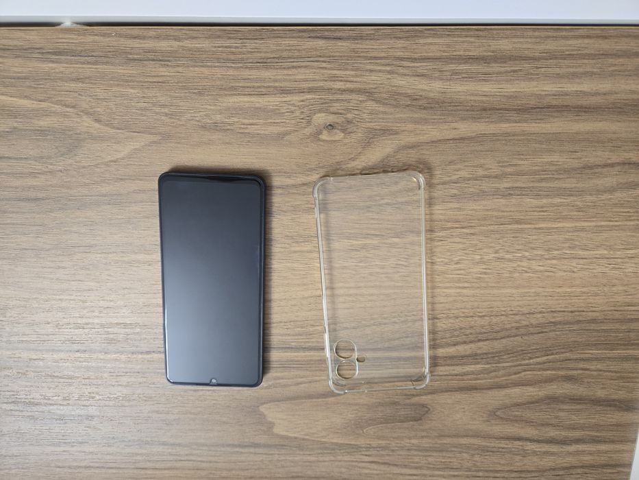 Продам телефон Samsung A06