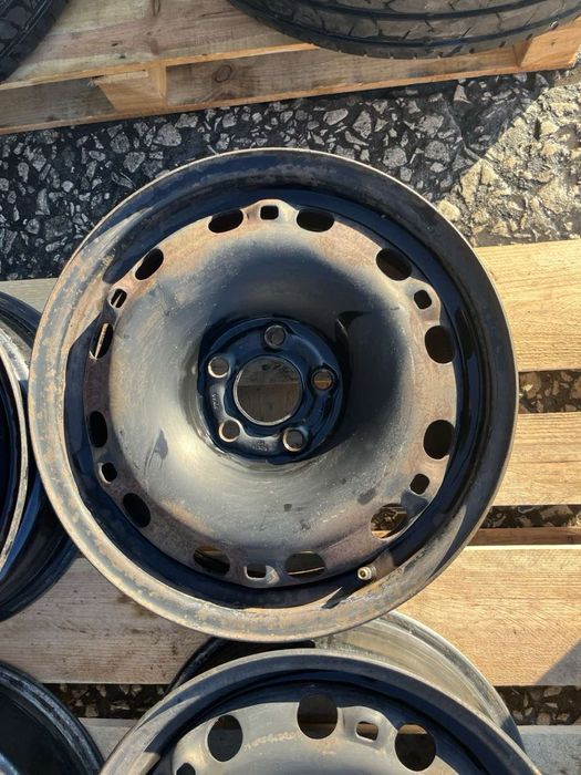 Тенекиени ламаринени джанти за Skoda 6q0601027m 6Jx15 ET43 5x100x57.1