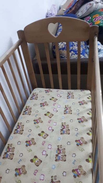 Детская кровать из дерева